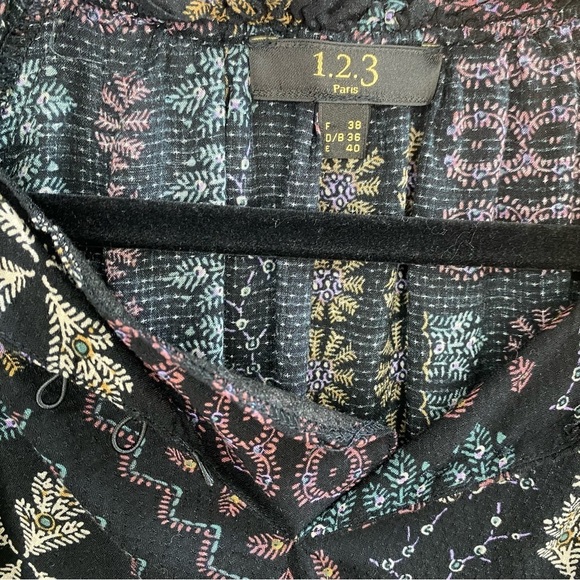 1.2.3 Paris Blouse - Picture 2 of 6